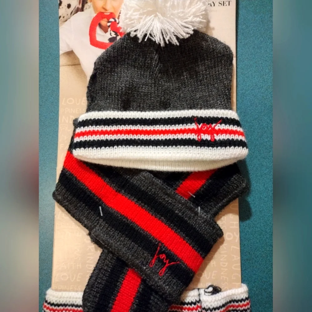 NWT Ellen DeGeneres 3pk Winter 